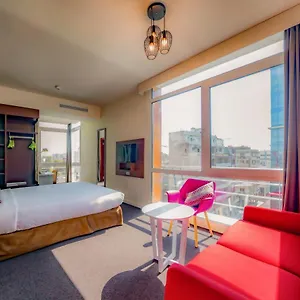 Hotel Campanile Centre ***